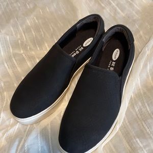Dr Scholls black slip-ons